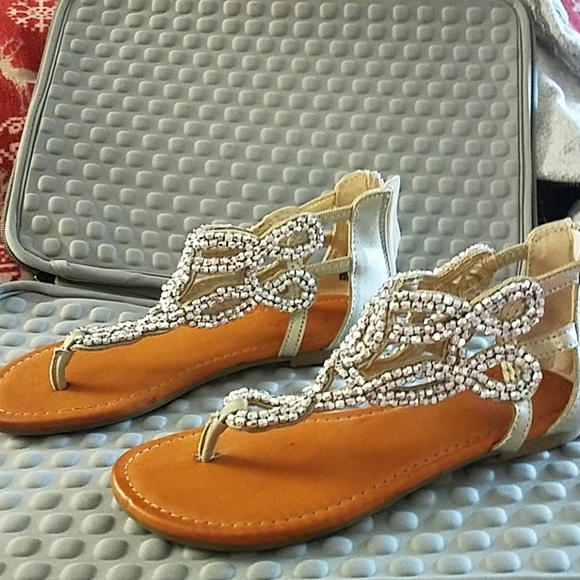 Shoes - Picture 2 of 3